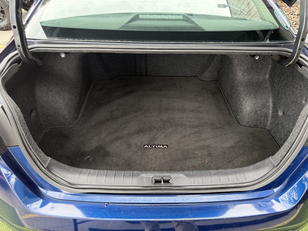 2021 Nissan Altima - $15,995