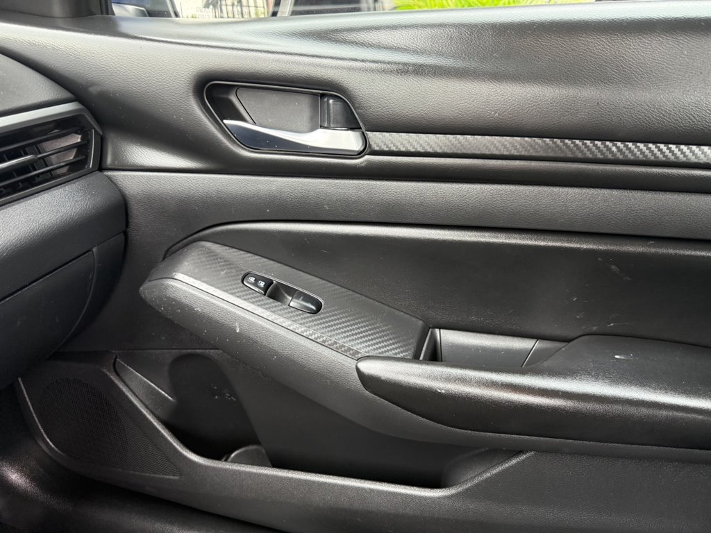 2021 Nissan Altima - $15,995
