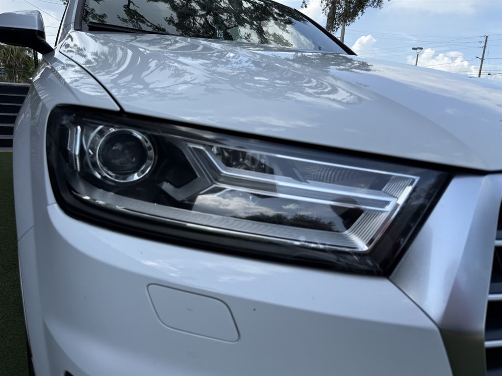 2017 Audi Q7 - $17,995