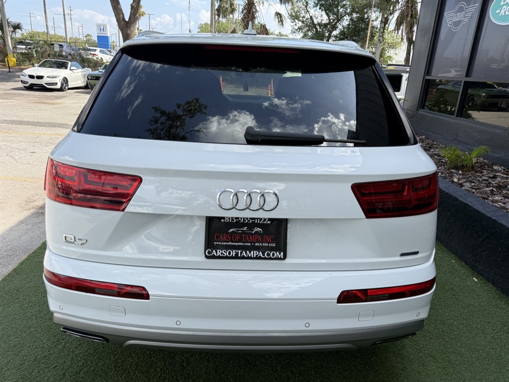 2017 Audi Q7 - $17,995