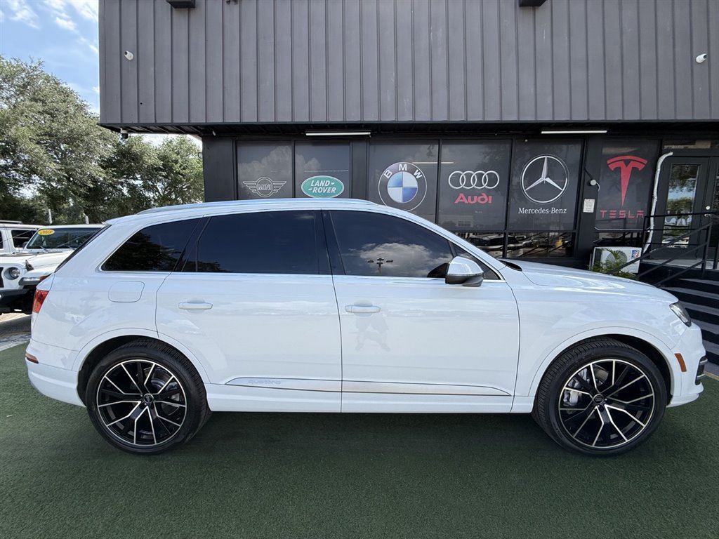 2017 Audi Q7 - $17,995