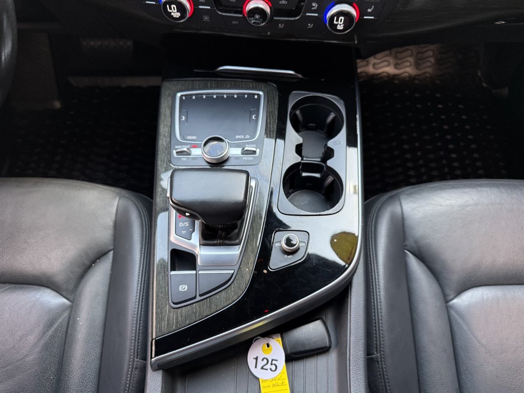 2017 Audi Q7 - $17,995