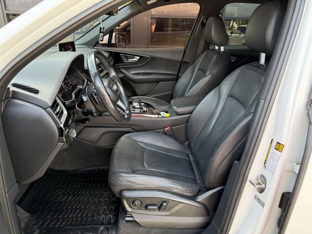 2017 Audi Q7 - $17,995