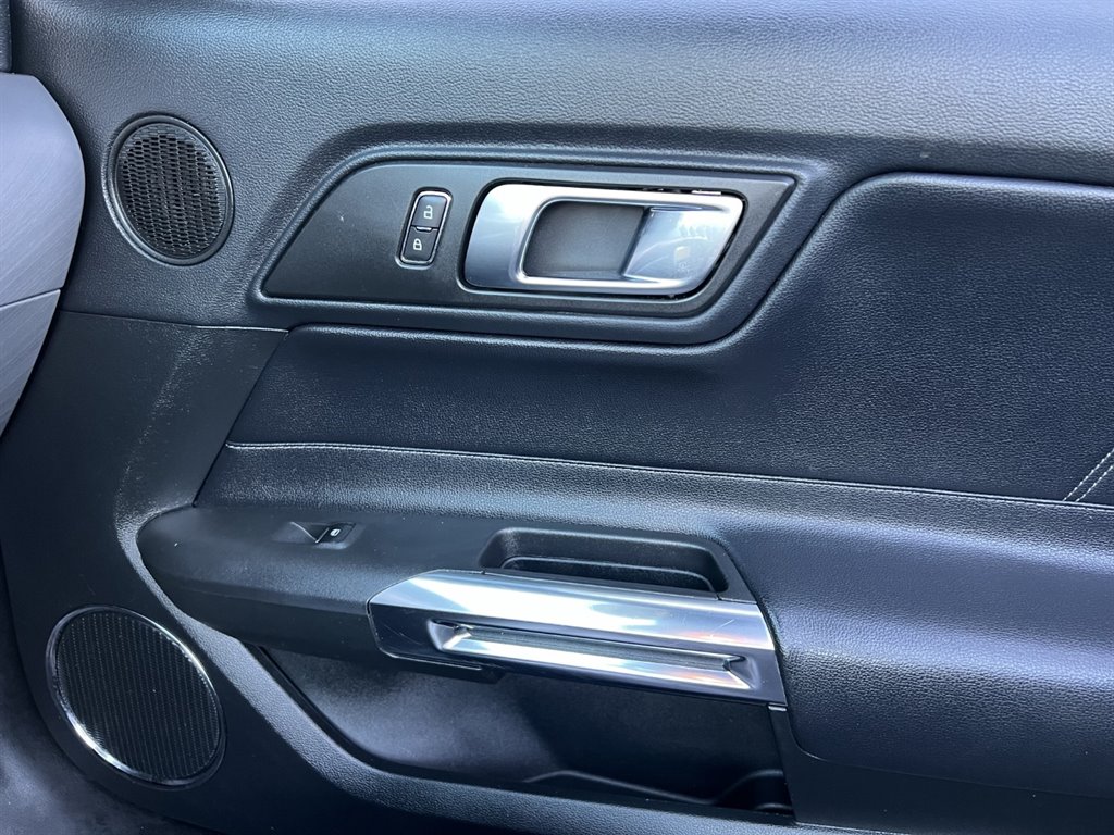 2020 Ford Mustang - $20,995