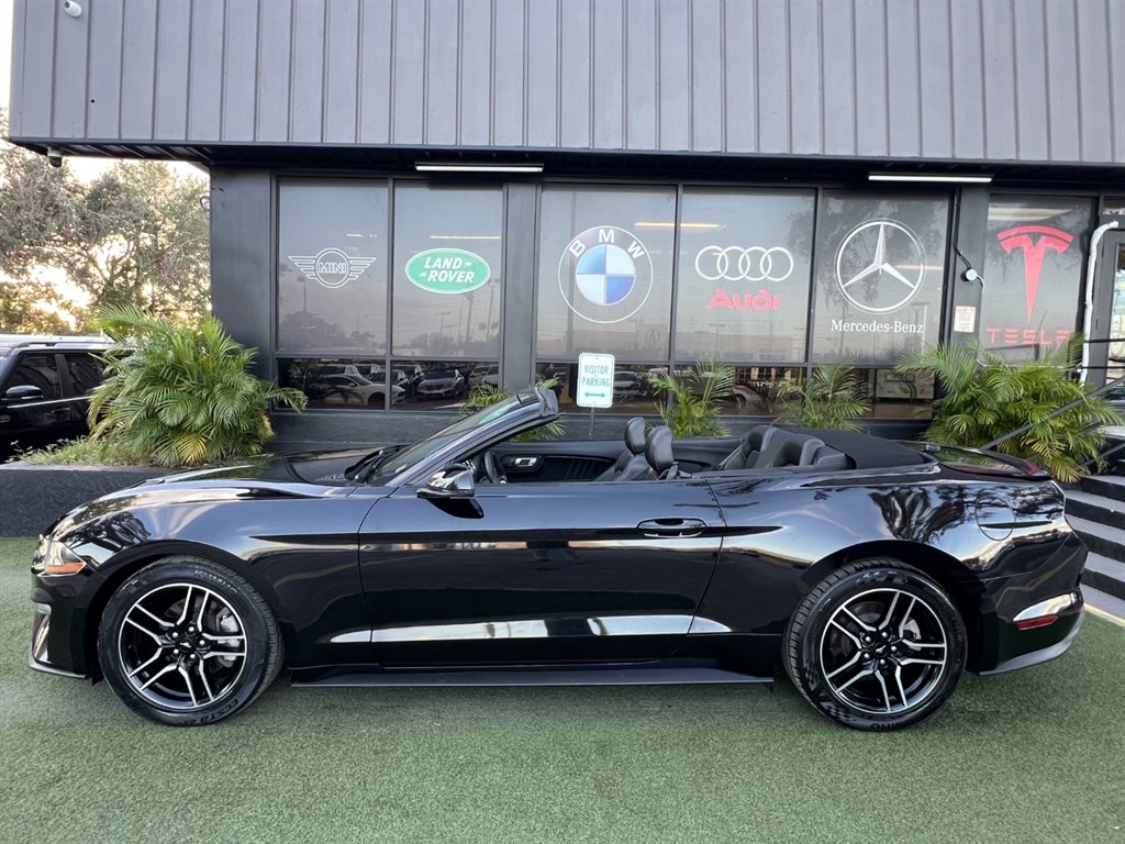 2020 Ford Mustang - $20,995