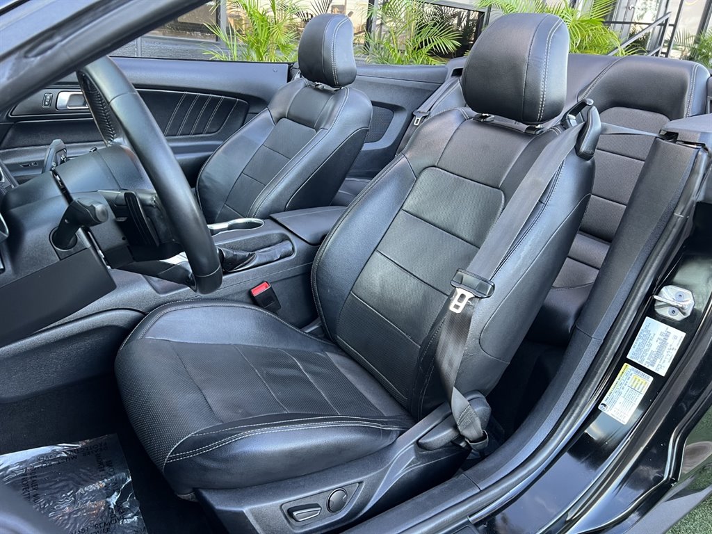 2020 Ford Mustang - $20,995