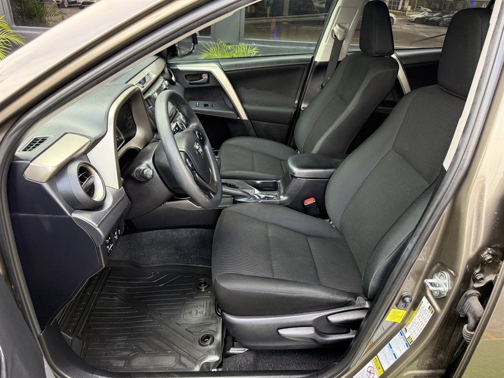 2015 Toyota RAV4 - $15,995