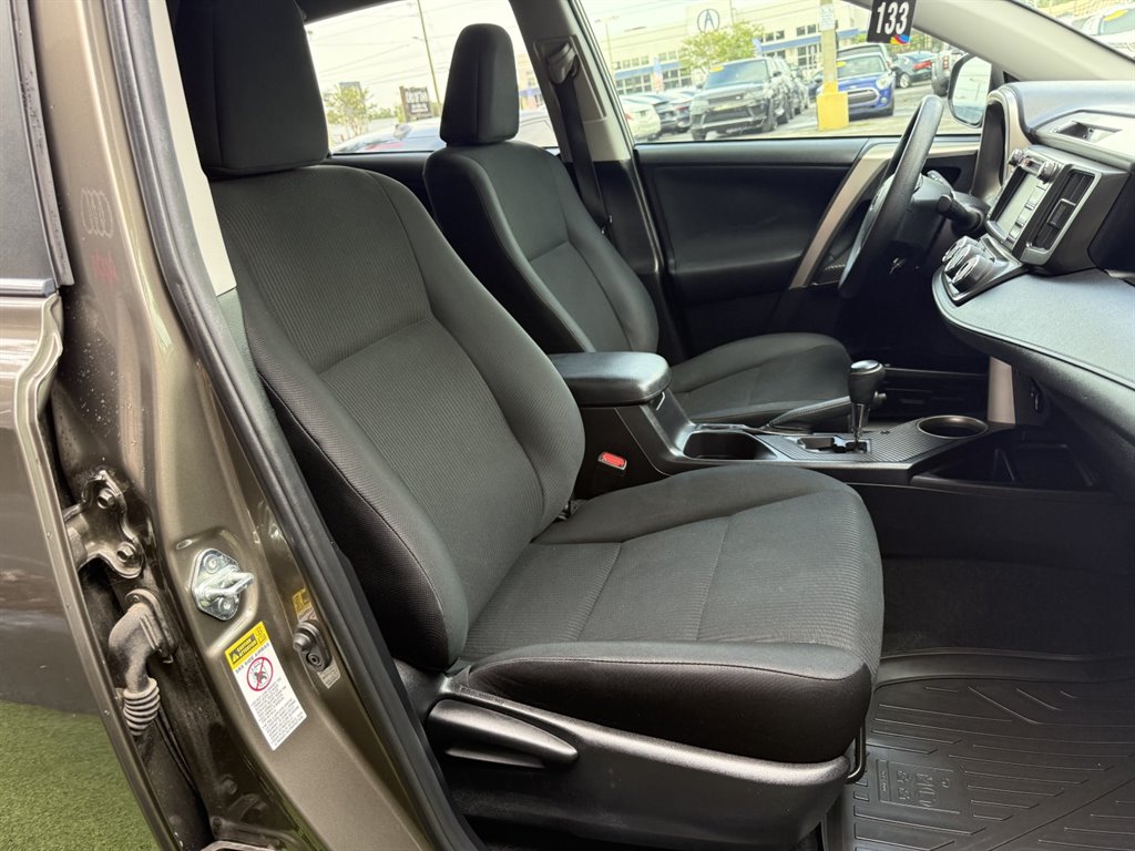 2015 Toyota RAV4 - $15,995