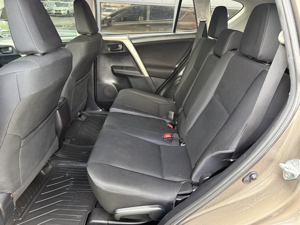 2015 Toyota RAV4 - $15,995
