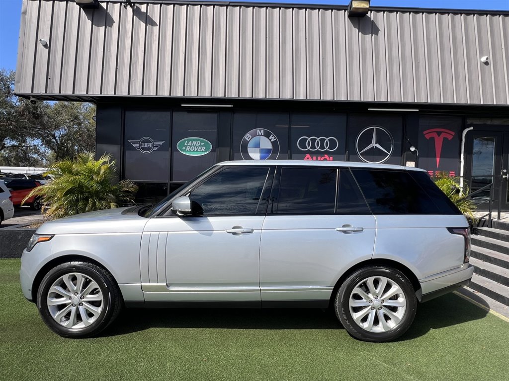 2015 Land Rover Range Rover - $16,995