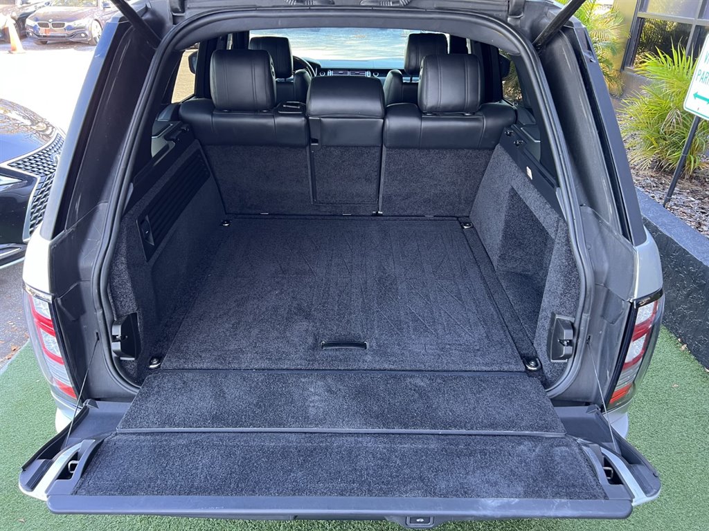 2015 Land Rover Range Rover - $16,995