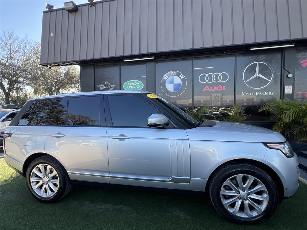 2015 Land Rover Range Rover - $16,995
