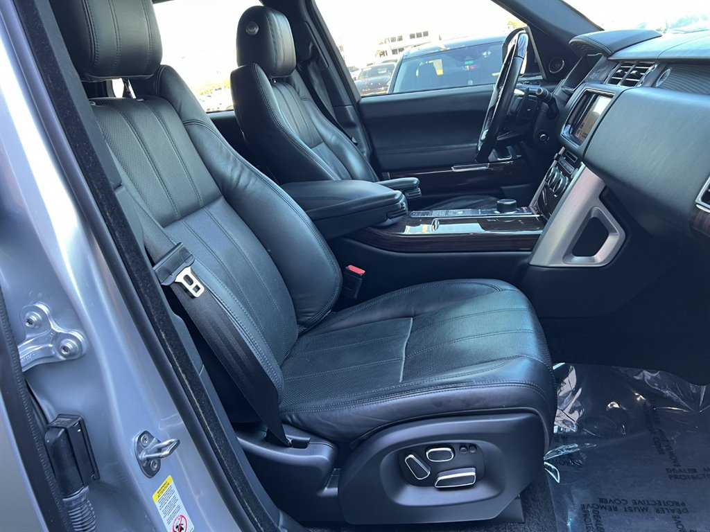 2015 Land Rover Range Rover - $16,995