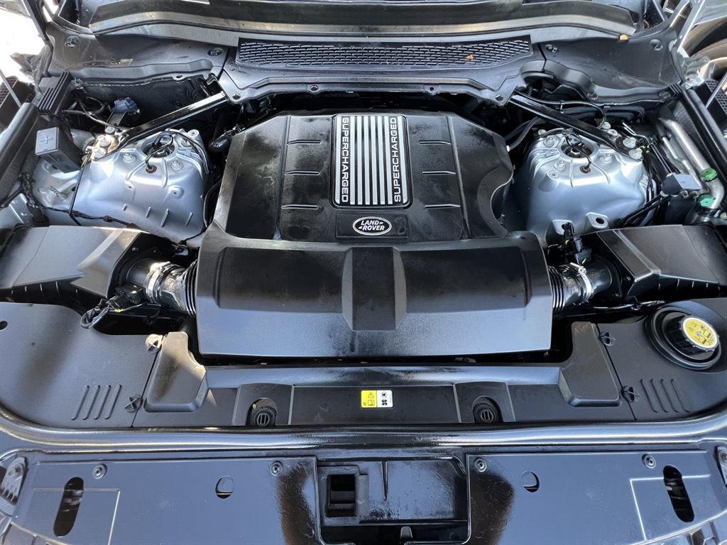 2015 Land Rover Range Rover - $16,995