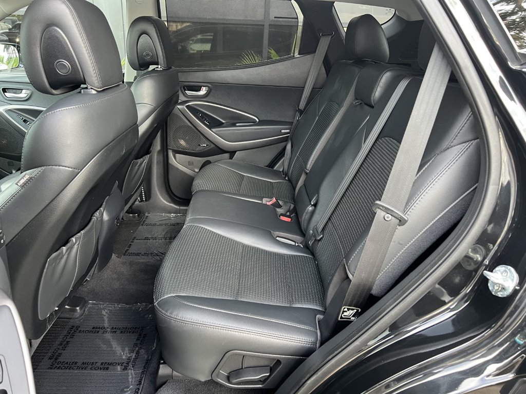 2015 Hyundai Santa Fe Sport - $13,995