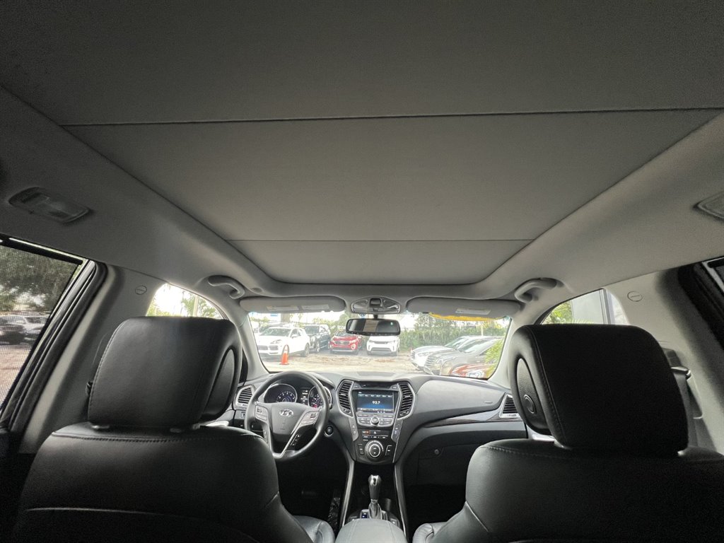 2015 Hyundai Santa Fe Sport - $13,995