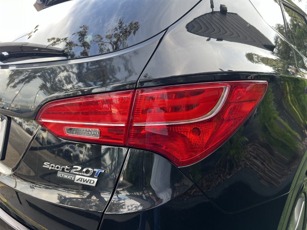 2015 Hyundai Santa Fe Sport - $13,995