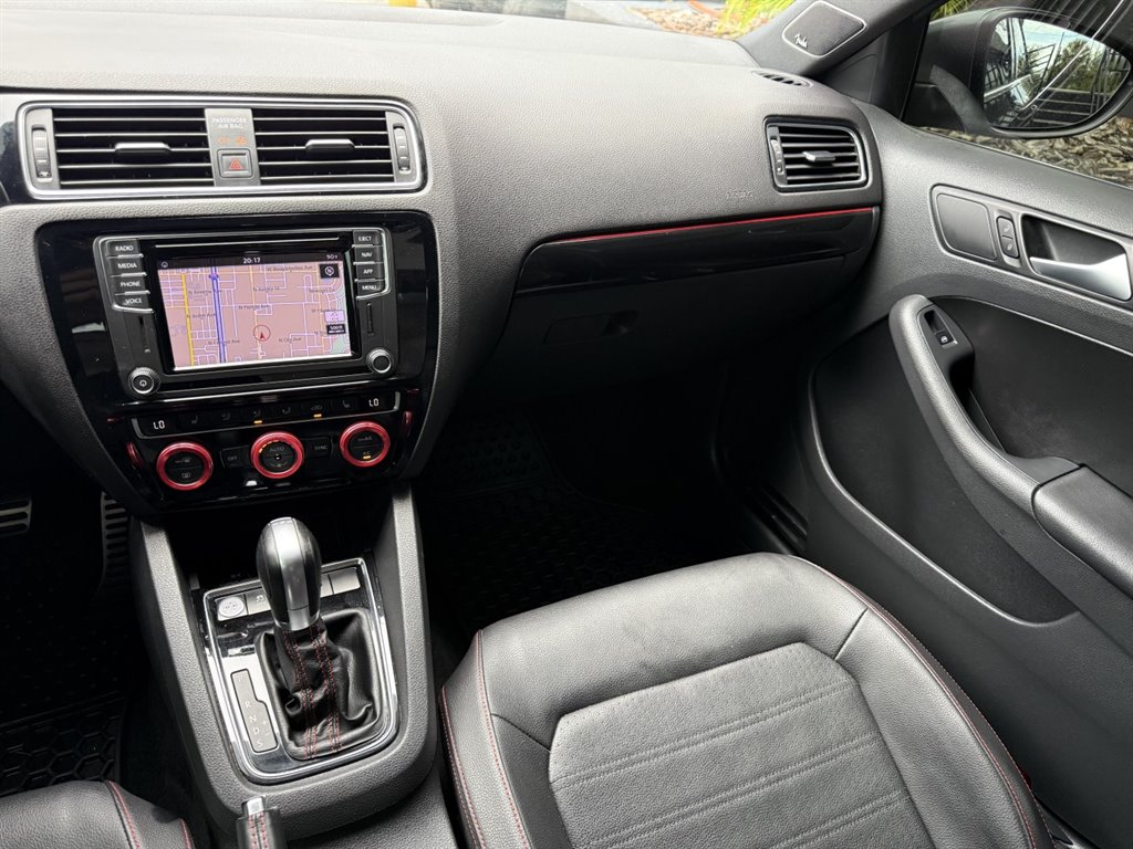 2018 Volkswagen Jetta - $14,995