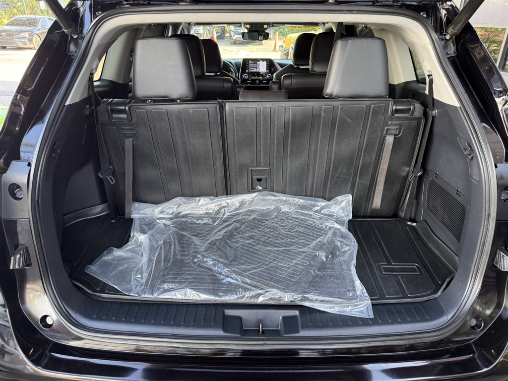 2020 Toyota Highlander - $24,995