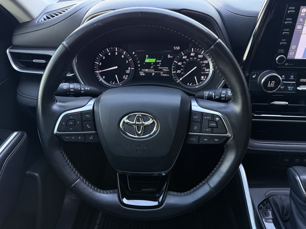 2020 Toyota Highlander - $24,995
