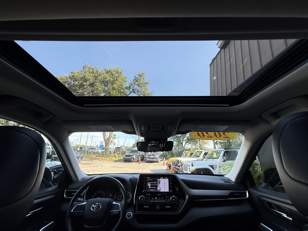 2020 Toyota Highlander - $24,995