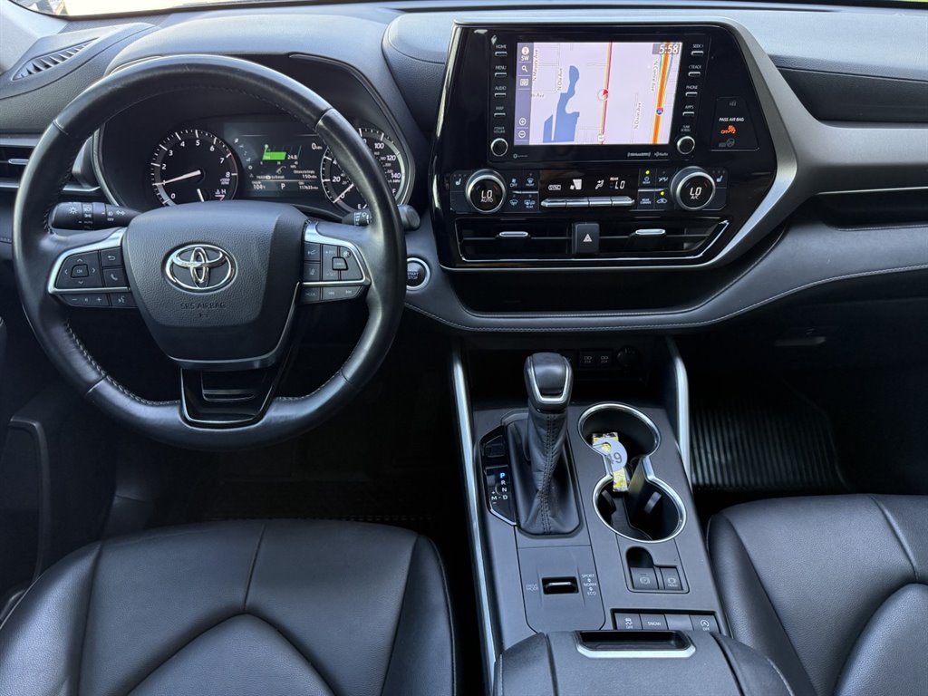 2020 Toyota Highlander - $24,995