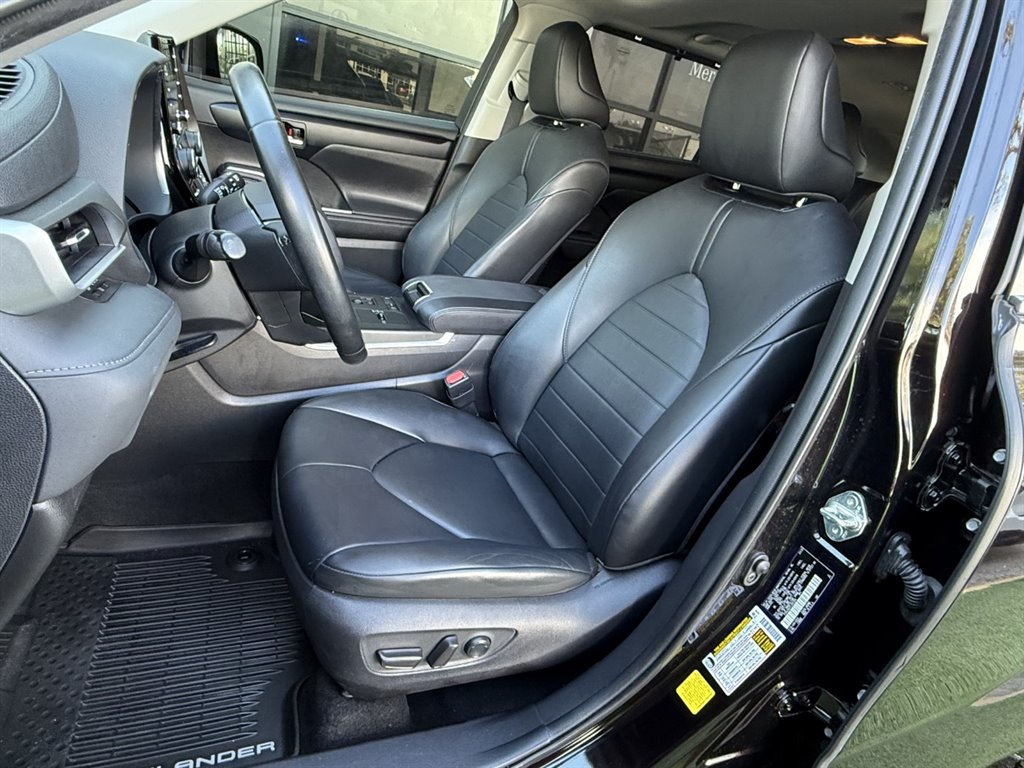 2020 Toyota Highlander - $24,995