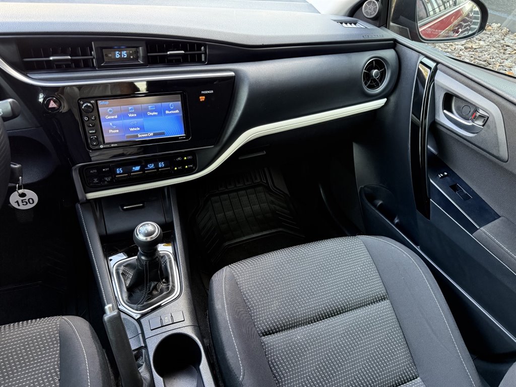 2017 Toyota Corolla - $18,995