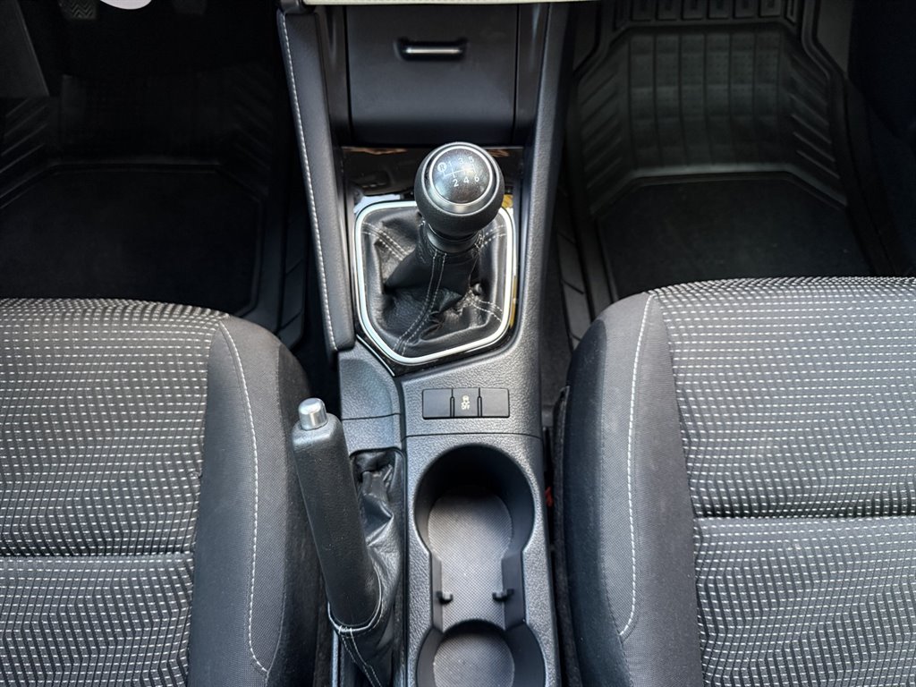 2017 Toyota Corolla - $18,995
