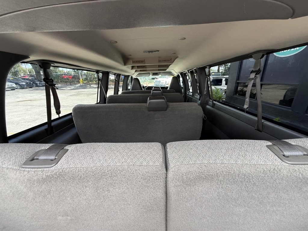 2017 Chevrolet G3500 LT Vans - $25,995
