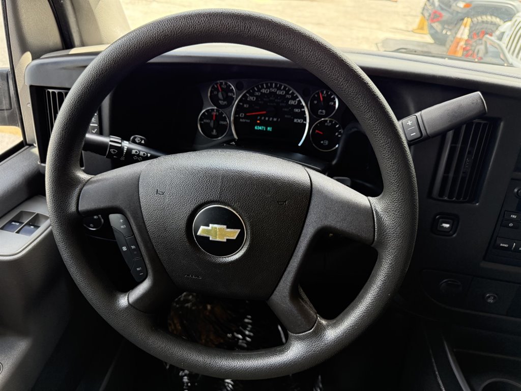 2017 Chevrolet G3500 LT Vans - $25,995