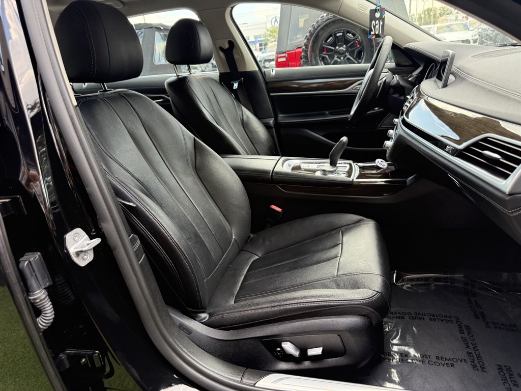 2019 BMW 740i - $21,995