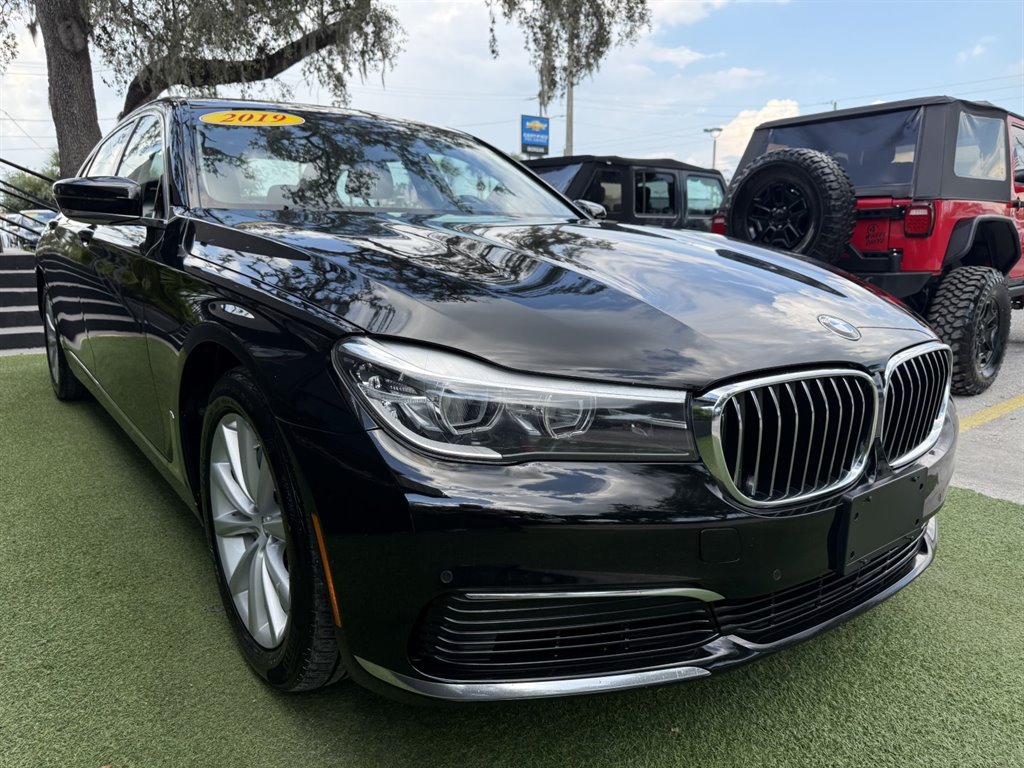 2019 BMW 740i - $21,995