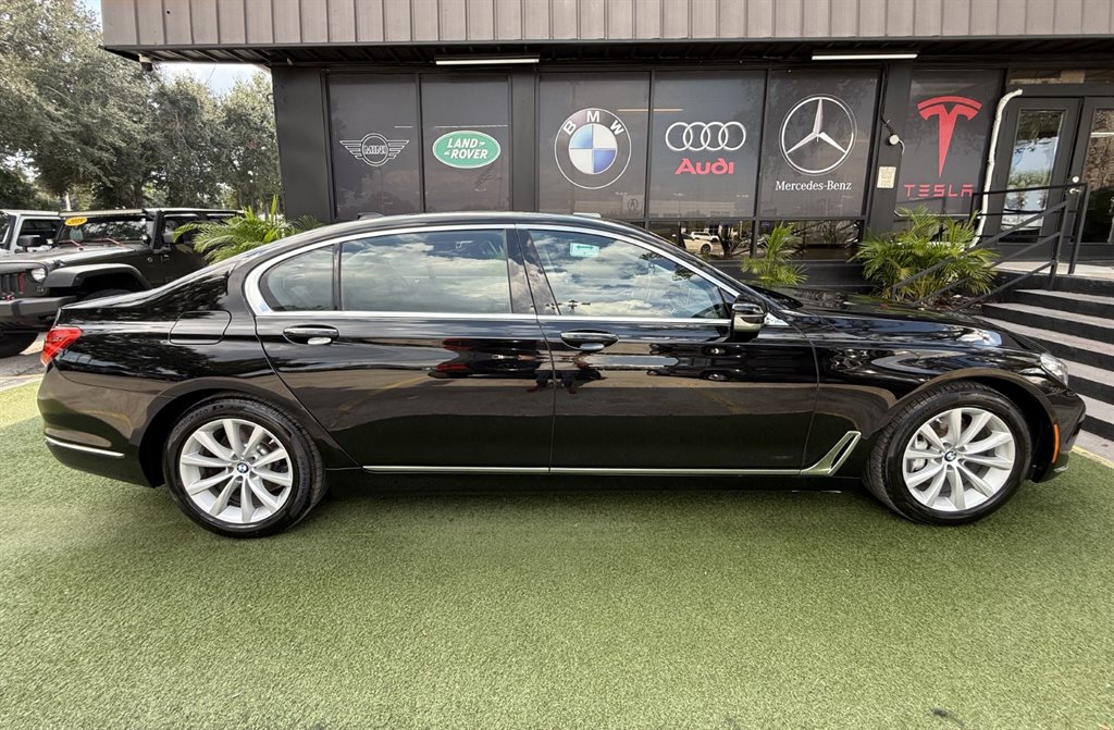 2019 BMW 740i - $21,995