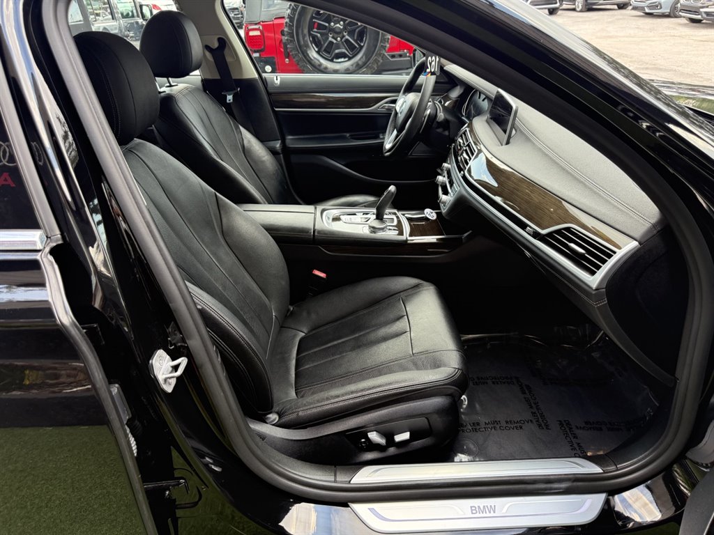 2019 BMW 740i - $21,995
