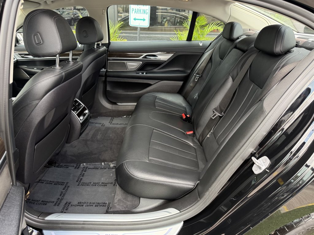 2019 BMW 740i - $21,995