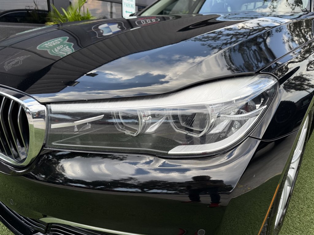 2019 BMW 740i - $21,995
