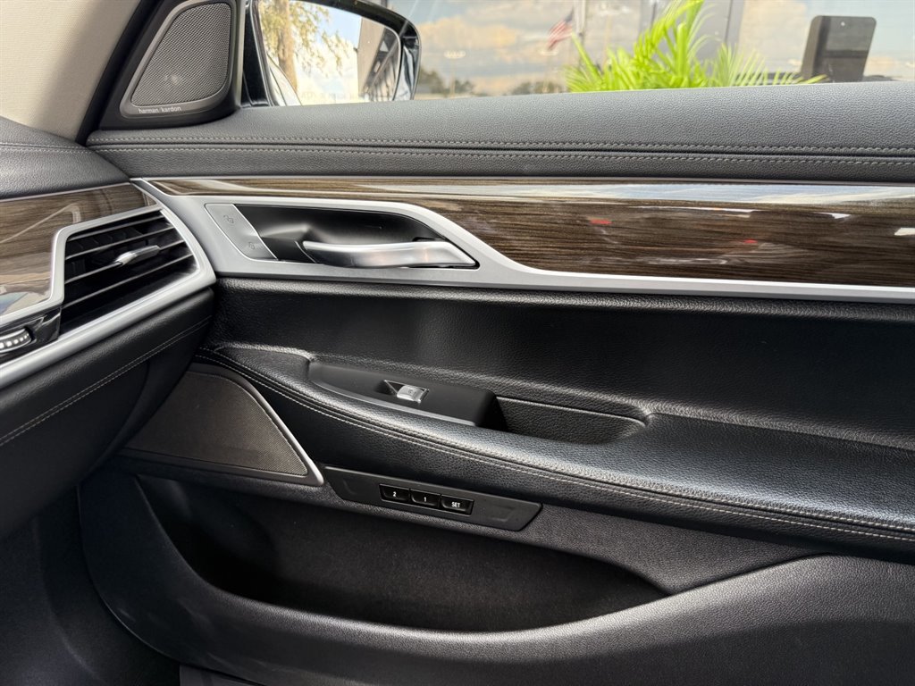 2019 BMW 740i - $21,995