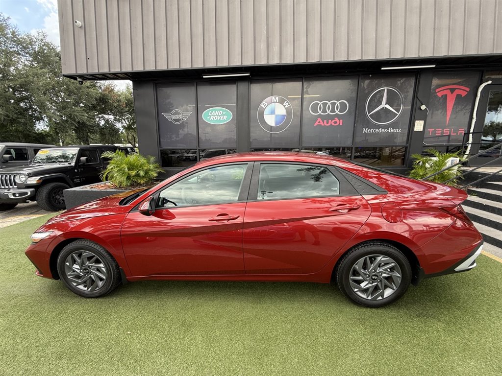 2024 Hyundai Elantra - $15,995