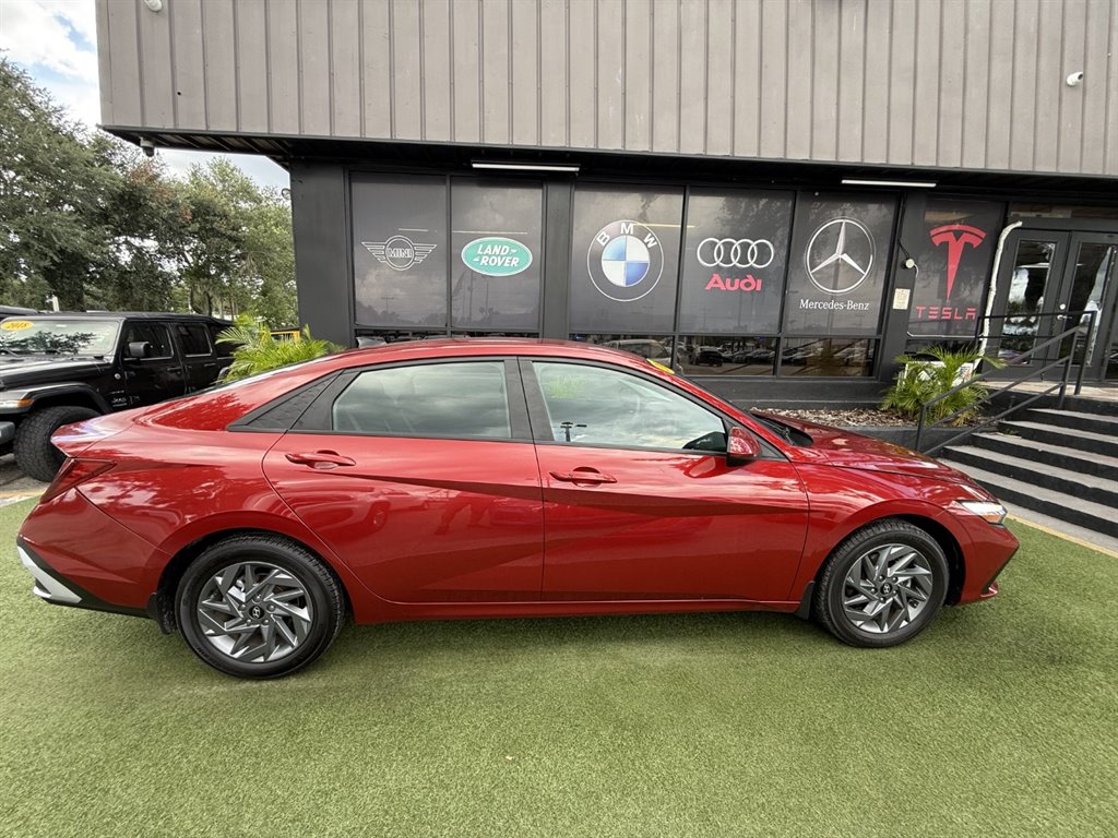 2024 Hyundai Elantra - $15,995