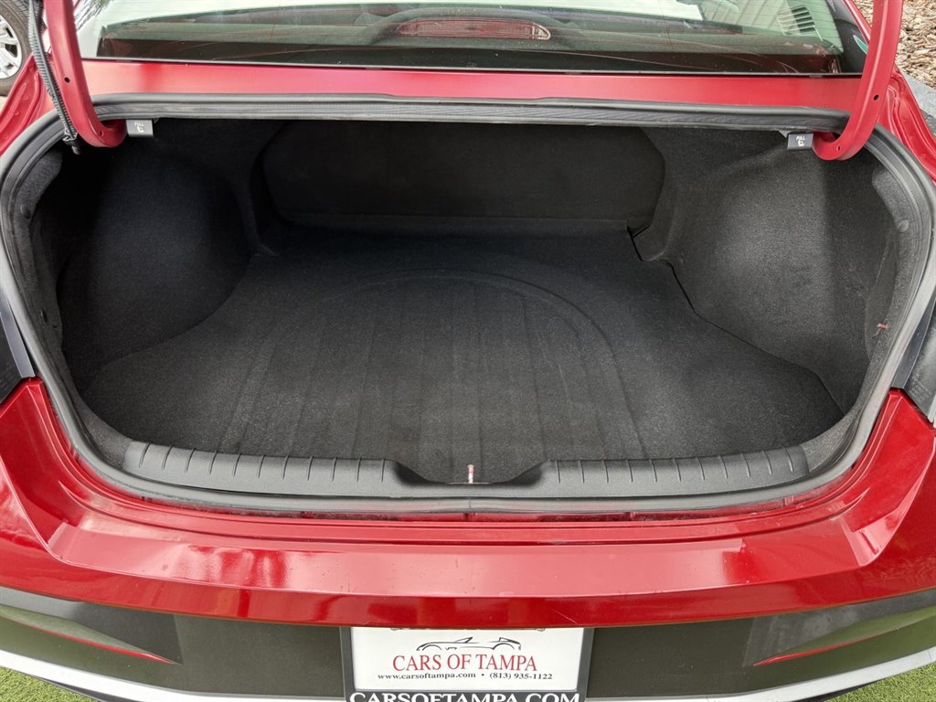 2024 Hyundai Elantra - $15,995