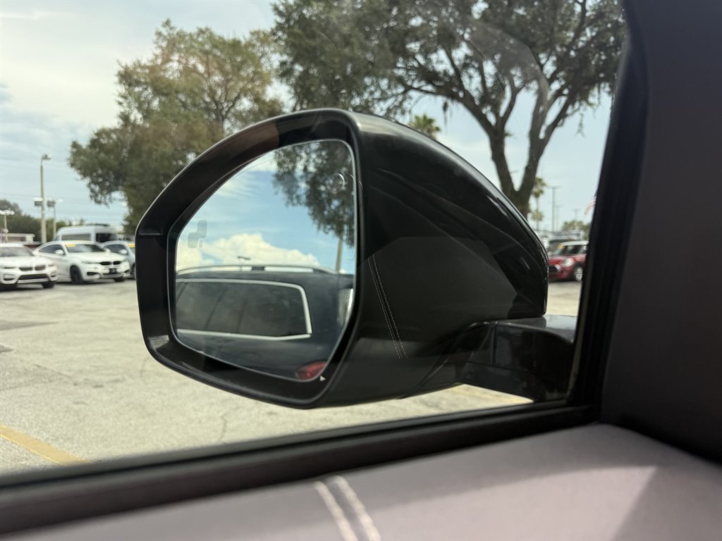 2019 Land Rover Range Rover Evoque - $18,995