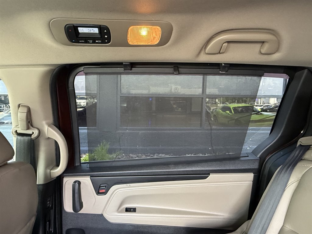2018 Honda Odyssey - $20,995