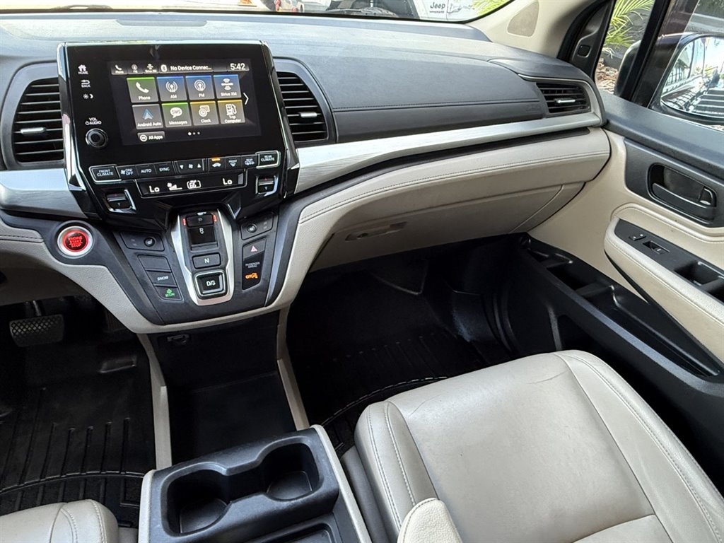 2018 Honda Odyssey - $20,995