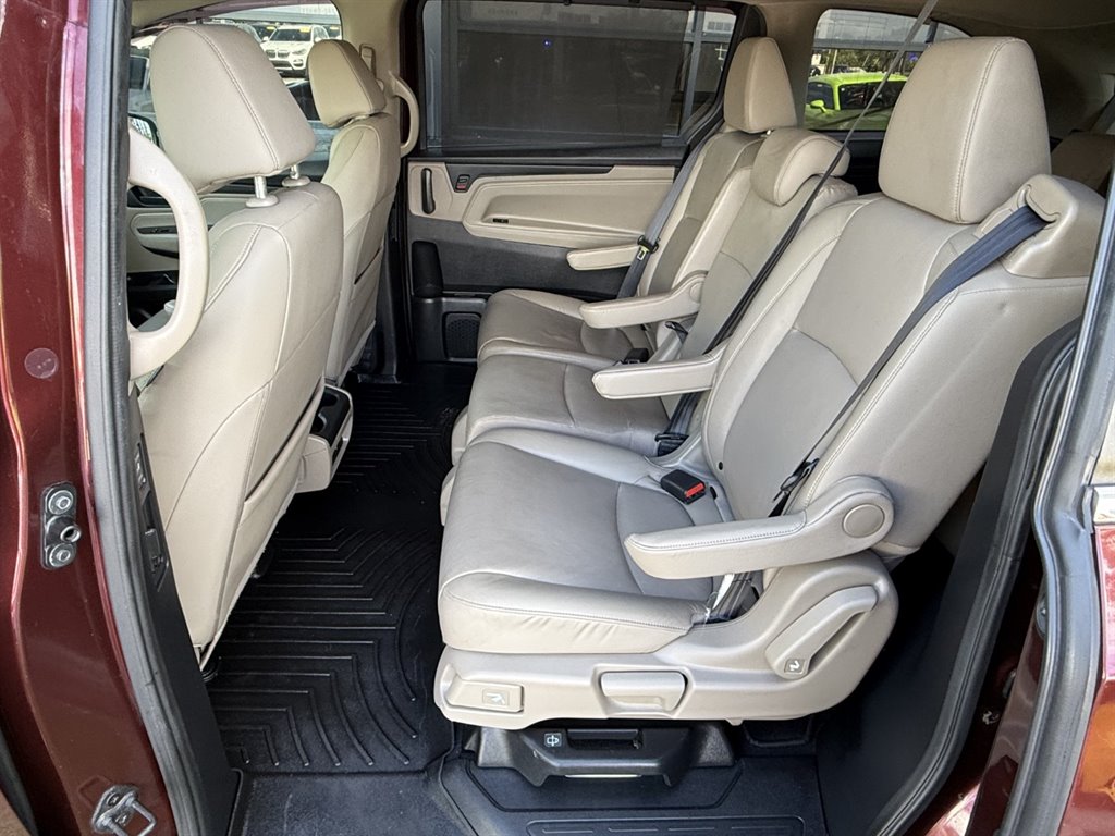 2018 Honda Odyssey - $20,995