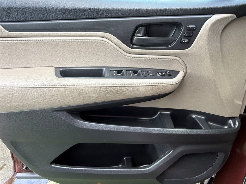 2018 Honda Odyssey - $20,995