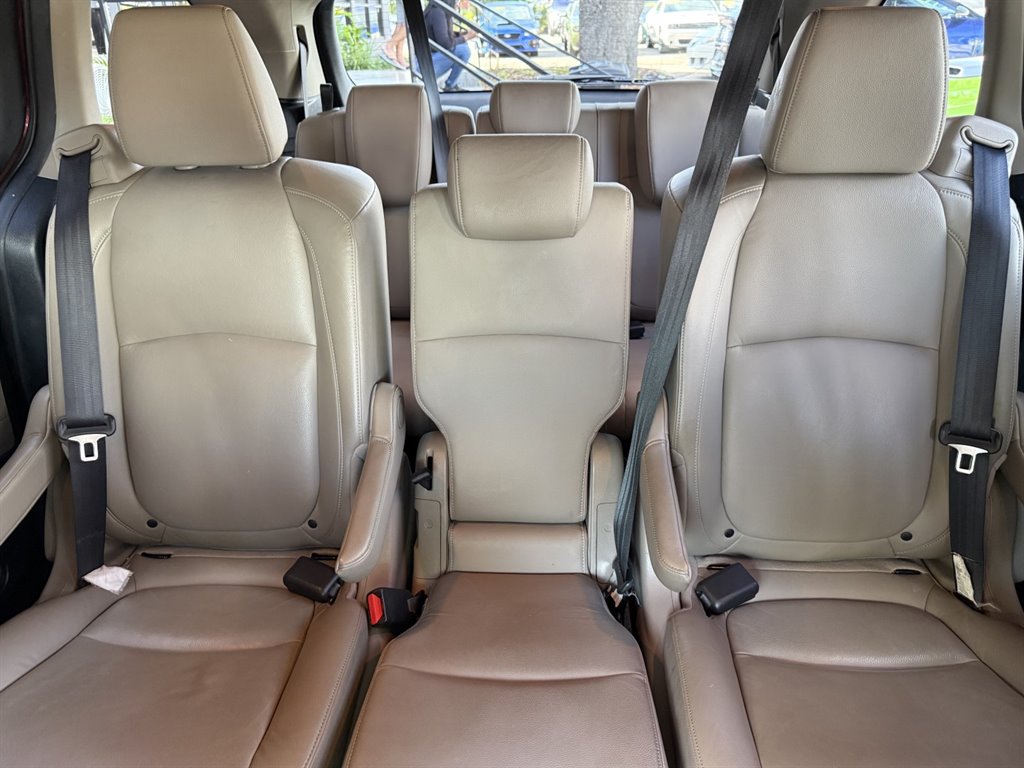 2018 Honda Odyssey - $20,995