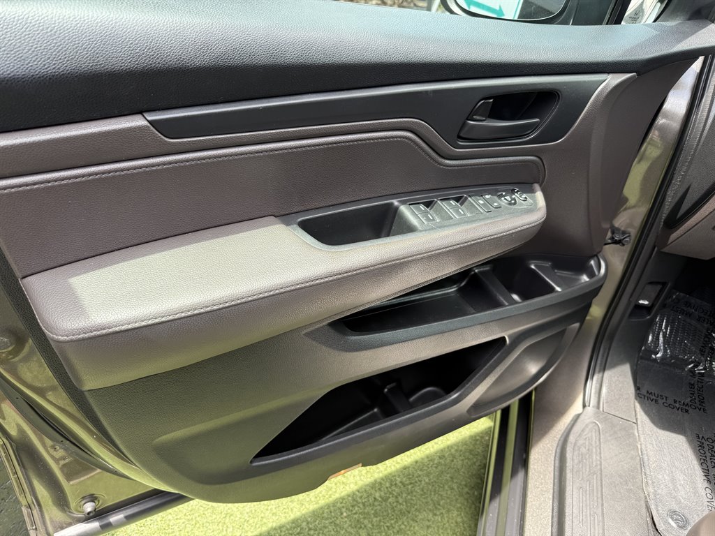 2019 Honda Odyssey - $18,995