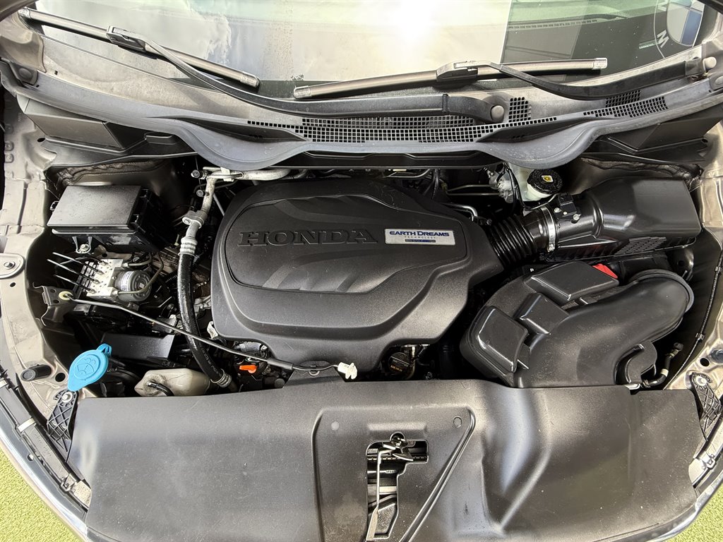 2019 Honda Odyssey - $18,995