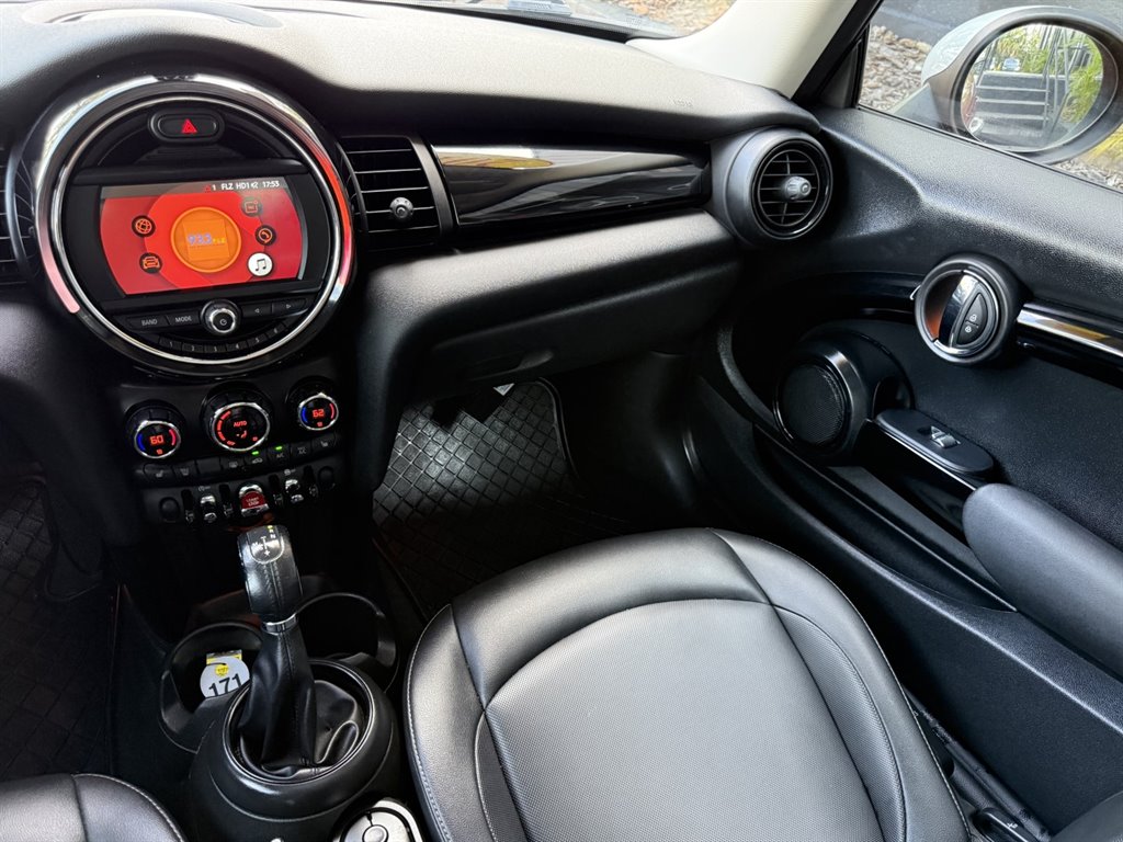 2019 MINI Hardtop - $13,995
